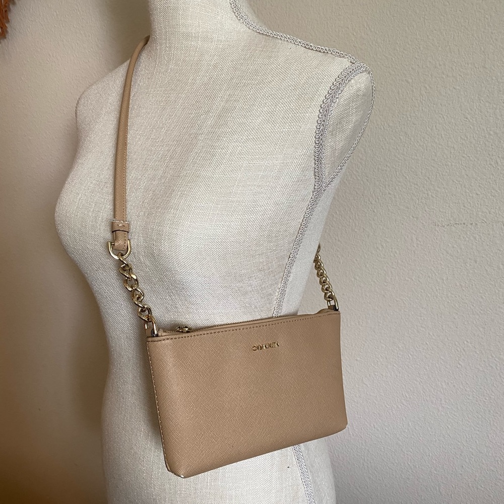 Calvin Klien tan crossbody